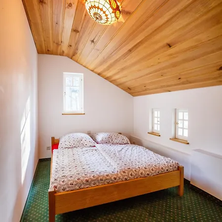 Haus Schrammsteinblick * Ostrau (Sachsische Schweiz-Osterzgebirge)